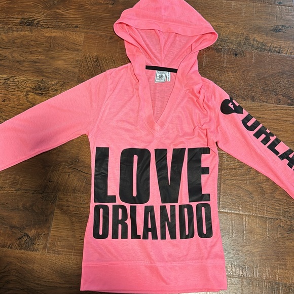 Hot pink soft hooded shirt MIAMI NWOT - Picture 3 of 5